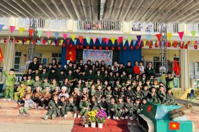 Trường MNTT Nam Giang Kỷ niệm 80 năm ngày thành lập Quân đội nhân dân Việt Nam (22/12/1944 – 22/12/2024) và 35 năm ngày Quốc phòng toàn dân.