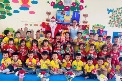 Một số hình ảnh chào đón giáng sinh của các bé
